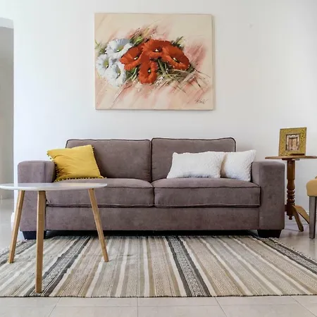 Daire Designer 2 Bedroom With Pool