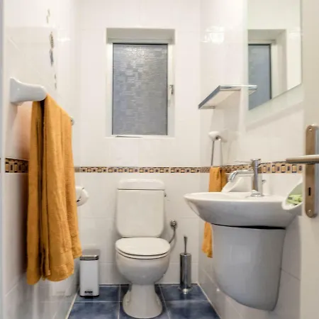 Designer 2 Bedroom With Pool Daire